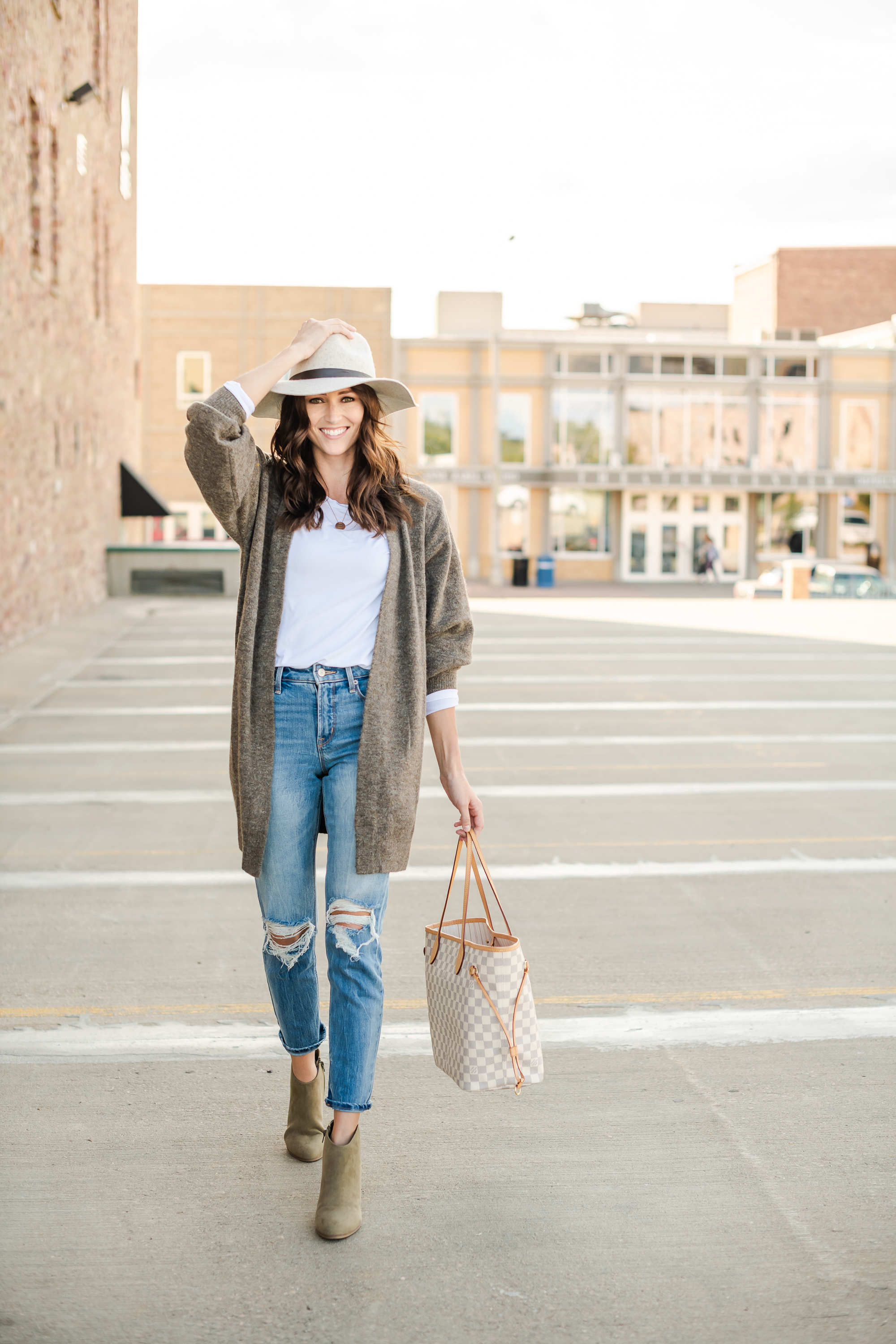 Fall 2019 bag  Fashion, Mom jeans, My style